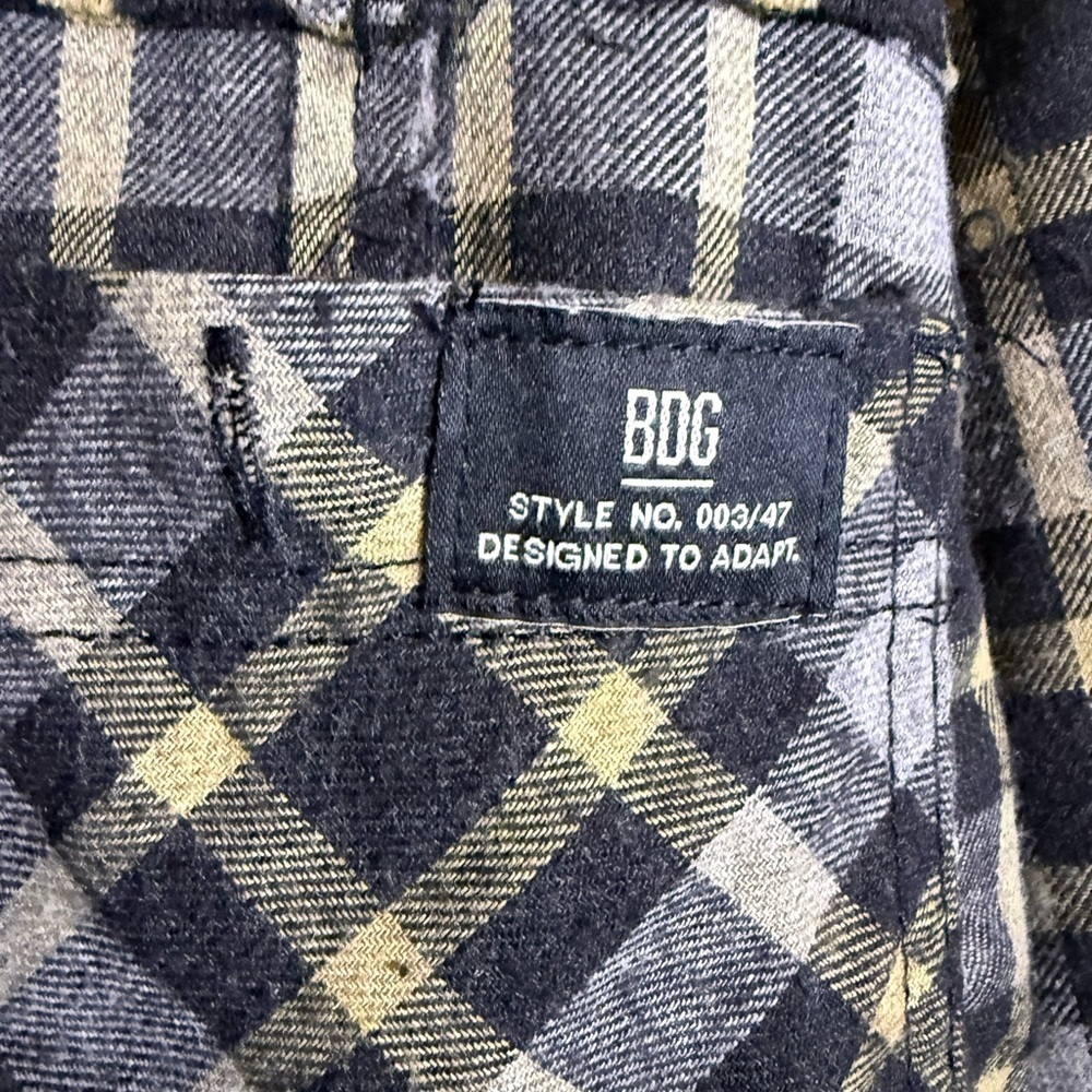 BDG Urban Outfitters Black Gray S Plaid Patchwork Flannel Shacket Granola Girl - Picture 6 of 9
